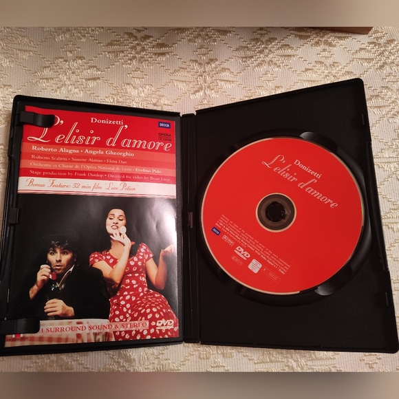 Donizetti "L'elisir d'amore" music DVD - Picture 2 of 3